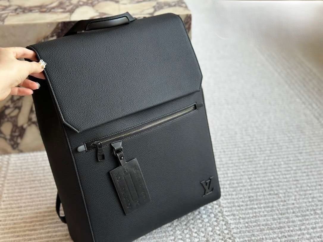 img_9616 Sac LV all black – Image 1
