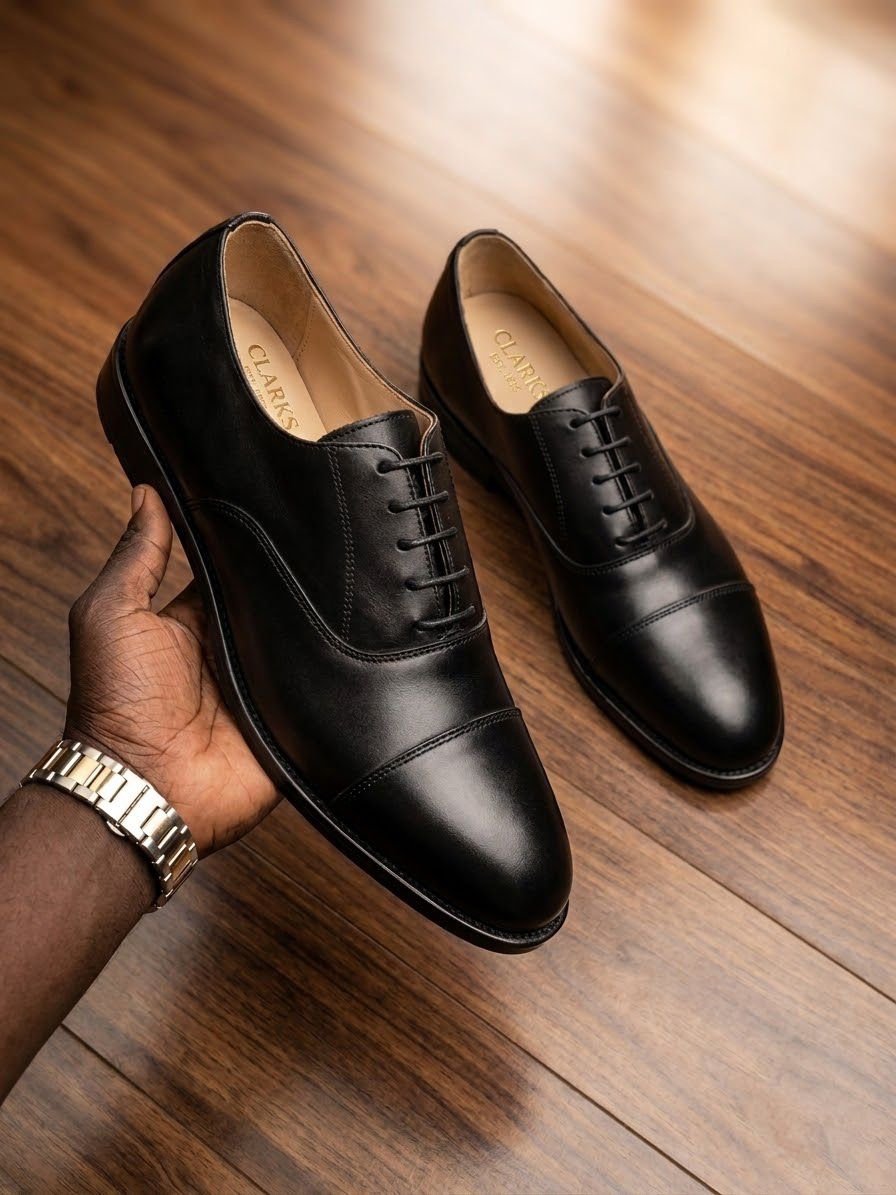 c16d02c6-7b49-4f6b-9b06-a605f79ab00a Clark Cuir 100% all black – Image 1